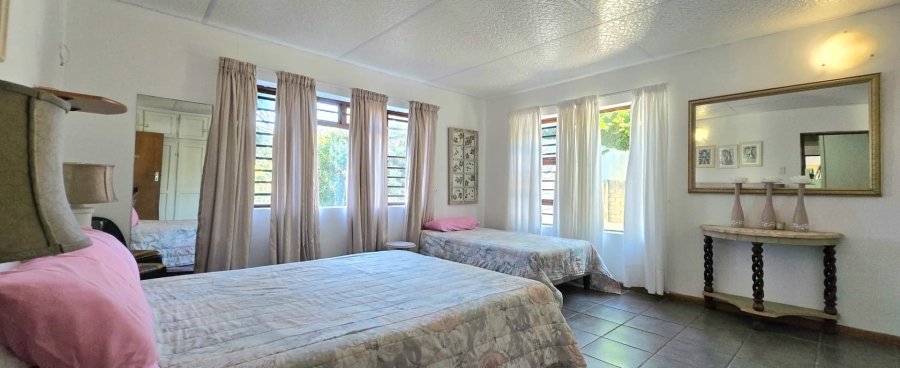 4 Bedroom Property for Sale in Kleinbaai Western Cape